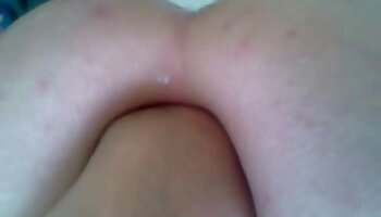 Pretty Eva راننده اتومبیل را ممه های سکسی برای سواری رایگان به افراد غریبه با رابطه جنسی داغ پاداش می دهد