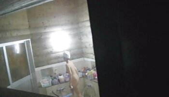 MILF ها در پورنو خوردن کس و ممه گروه های قدیمی رابطه جنسی دارند