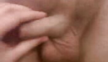 بدون رابطه جنسی و ممه سکسی دست زدن توسط یک دختر