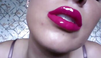 اداره پلیس داستان مکیدن ممه BOOBSVILLE